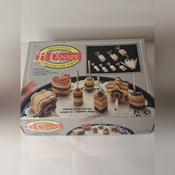 Le Canape Professional Hors d'Oeuvre Appetizer Maker Heart Star Clover + Picks - Picture 6 of 7